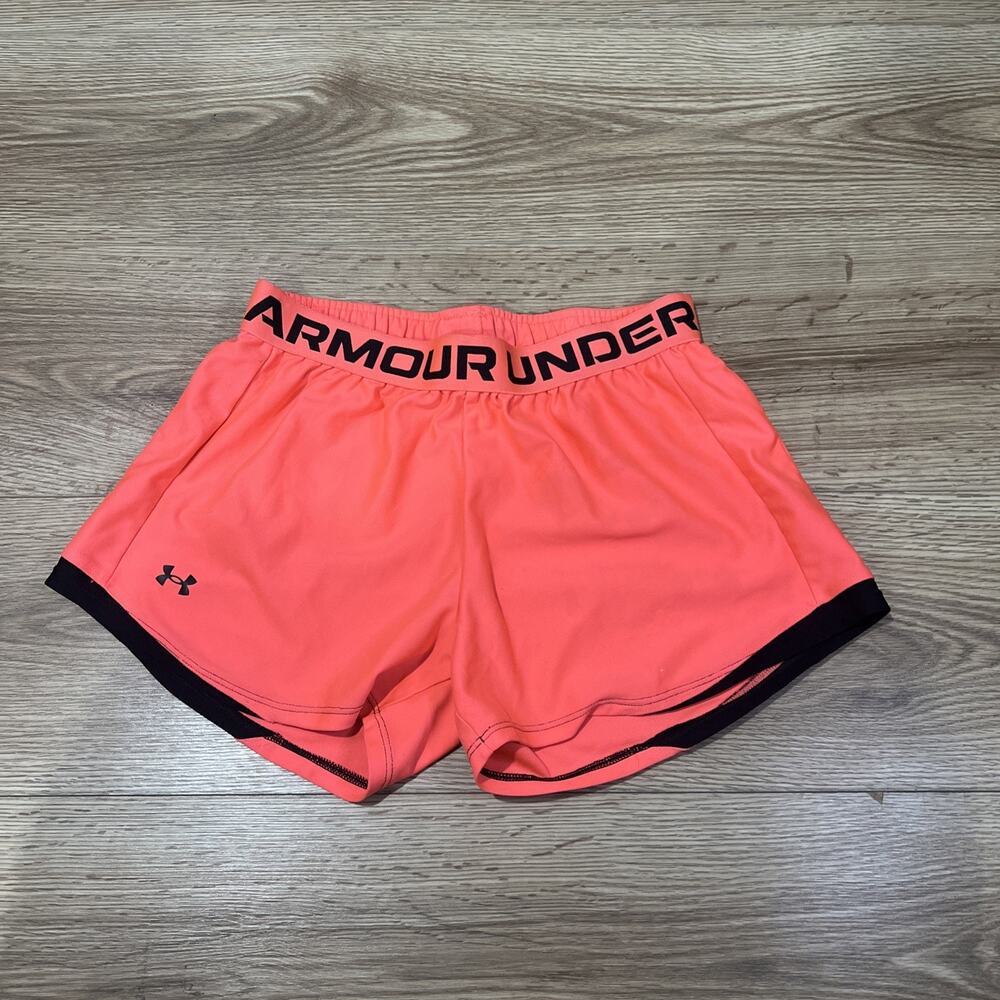 Under Armour Womens Coral Shorts Size Small (A59)